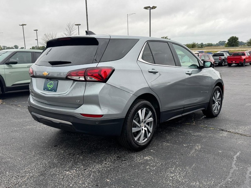 Chevrolet Equinox Vehicle Full-screen Gallery Image 5