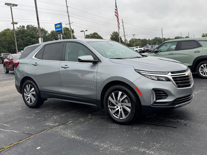 Chevrolet Equinox Vehicle Full-screen Gallery Image 7