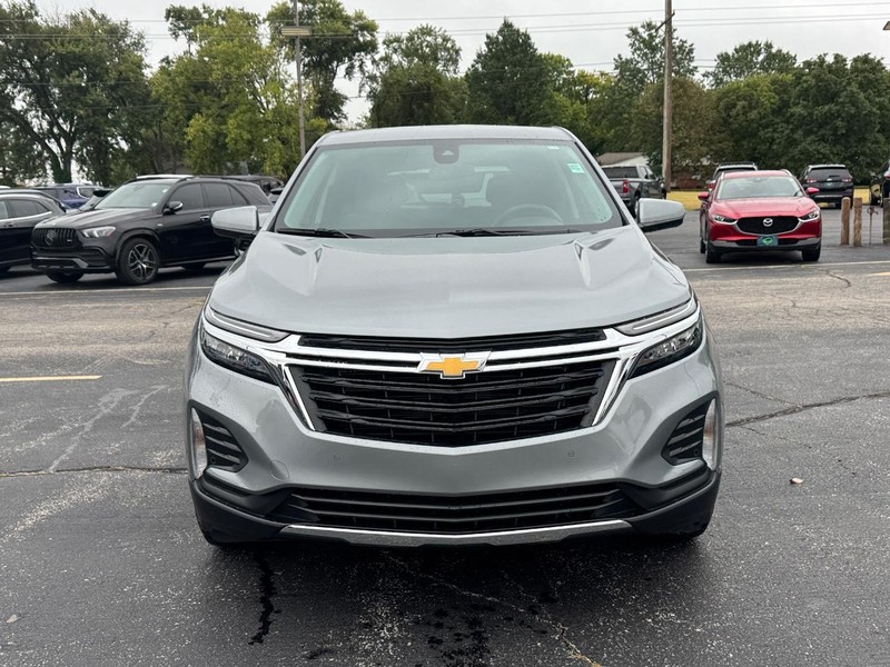 Chevrolet Equinox Vehicle Full-screen Gallery Image 8