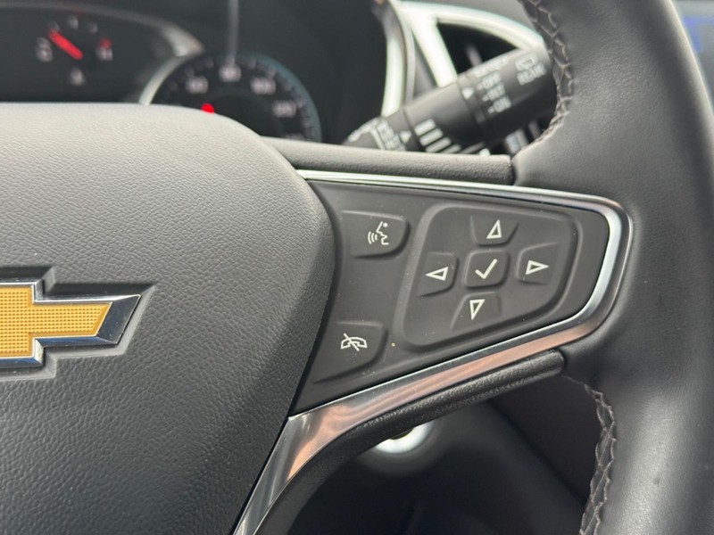 Chevrolet Equinox Vehicle Full-screen Gallery Image 19