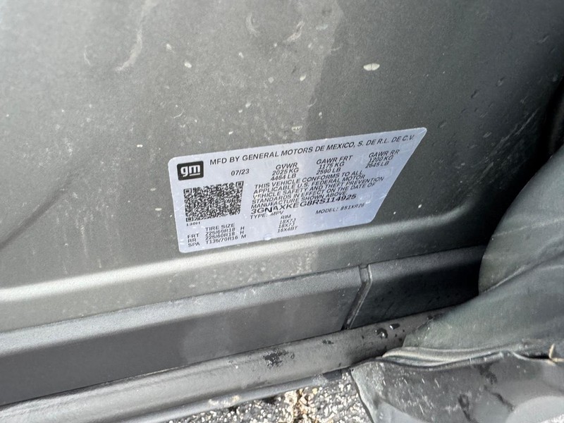 Chevrolet Equinox Vehicle Full-screen Gallery Image 23