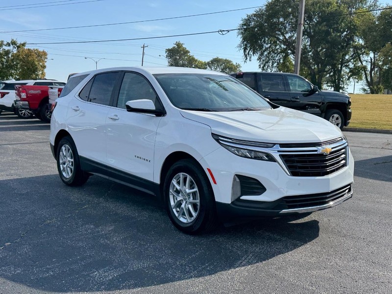 Chevrolet Equinox Vehicle Full-screen Gallery Image 7