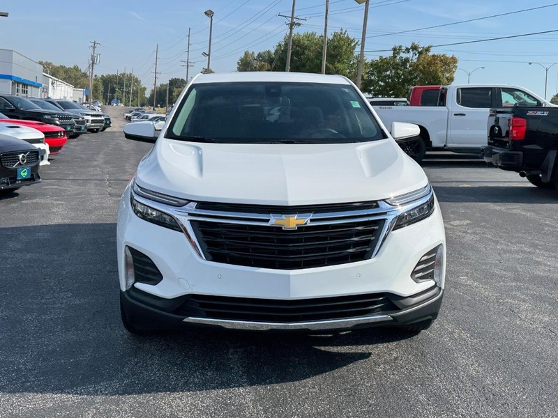 Chevrolet Equinox Vehicle Full-screen Gallery Image 8