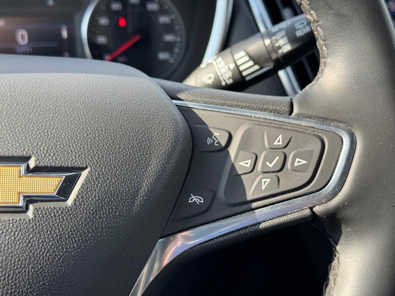 Chevrolet Equinox Vehicle Full-screen Gallery Image 19