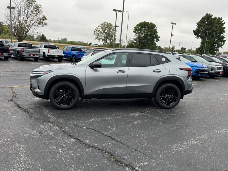 Chevrolet Trax Vehicle Full-screen Gallery Image 2