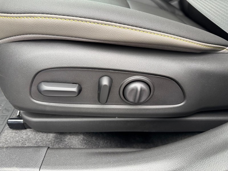 Chevrolet Trax Vehicle Full-screen Gallery Image 10