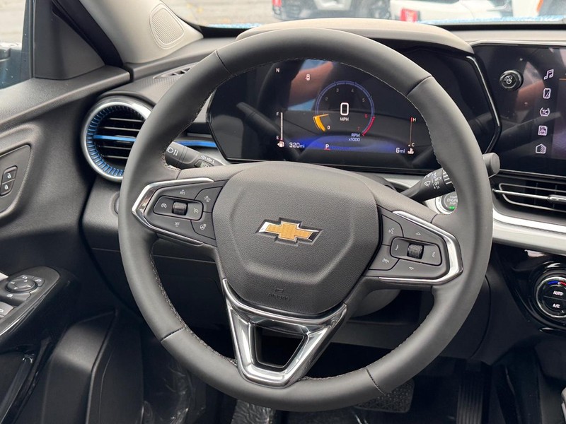 Chevrolet Trax Vehicle Full-screen Gallery Image 7