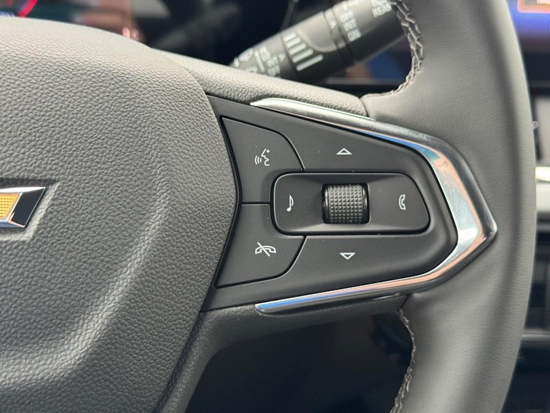 Chevrolet Trax Vehicle Full-screen Gallery Image 14