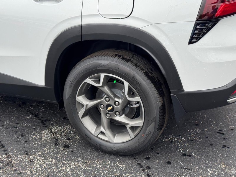 Chevrolet Trax Vehicle Full-screen Gallery Image 4