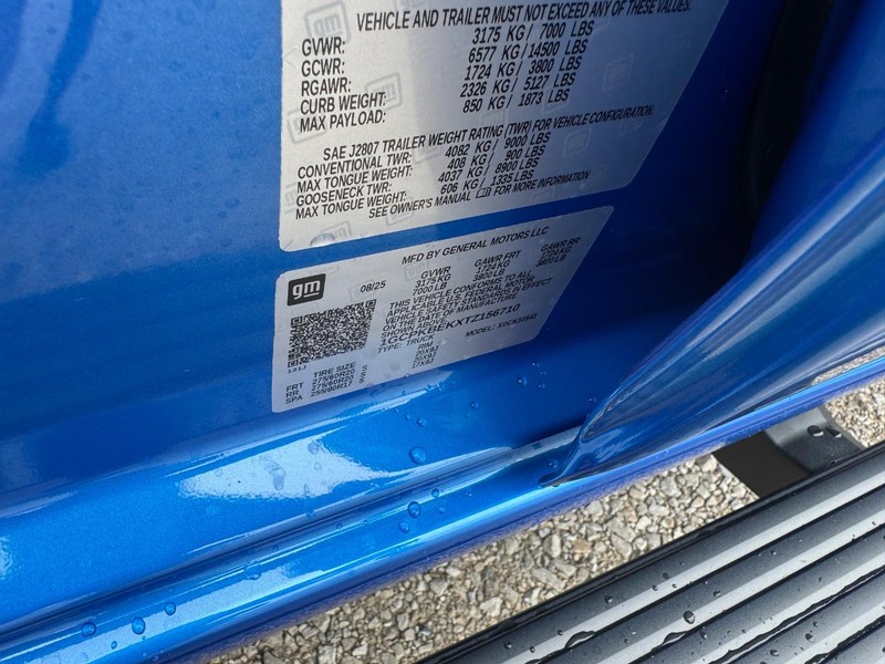 Chevrolet Silverado 1500 Vehicle Full-screen Gallery Image 16