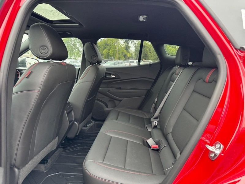 Chevrolet Trax Vehicle Full-screen Gallery Image 5