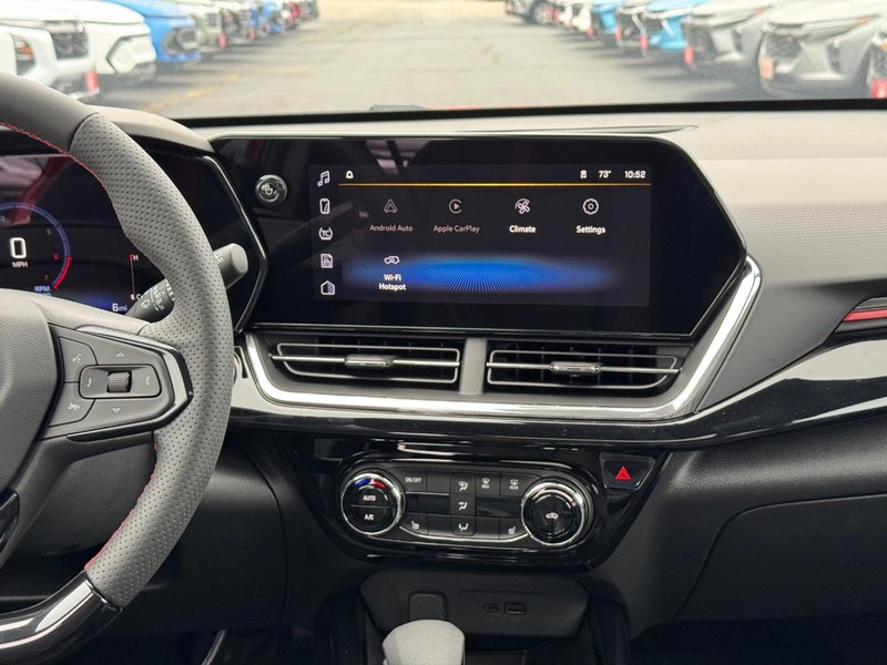 Chevrolet Trax Vehicle Full-screen Gallery Image 9