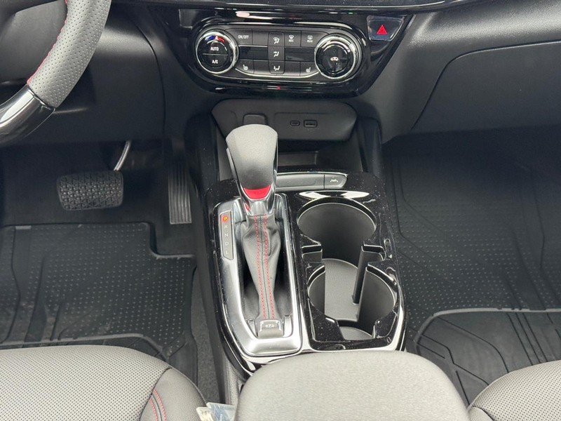 Chevrolet Trax Vehicle Full-screen Gallery Image 10