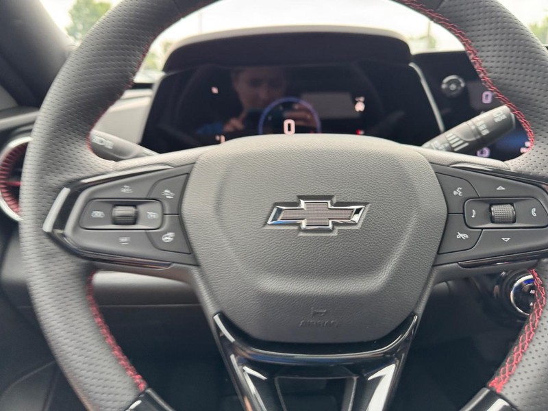 Chevrolet Trax Vehicle Full-screen Gallery Image 13