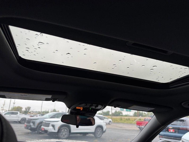 Chevrolet Trax Vehicle Full-screen Gallery Image 6