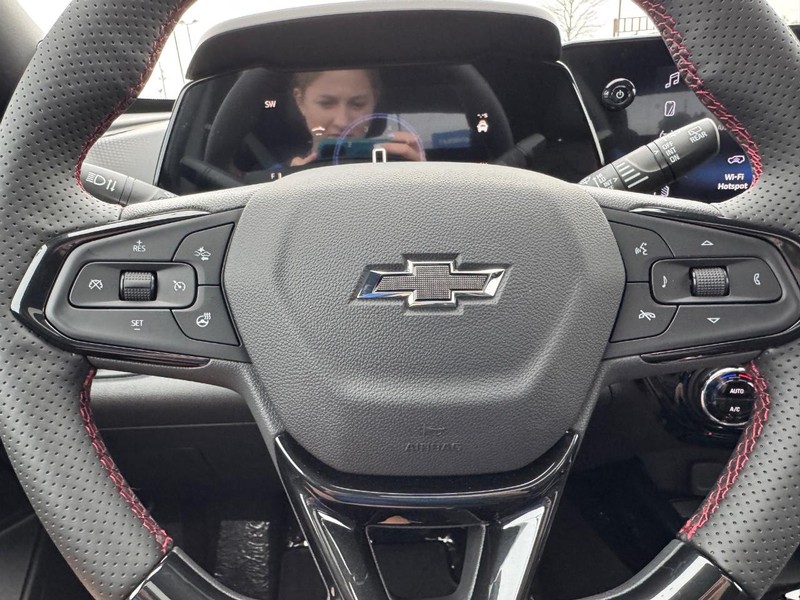 Chevrolet Trax Vehicle Full-screen Gallery Image 13