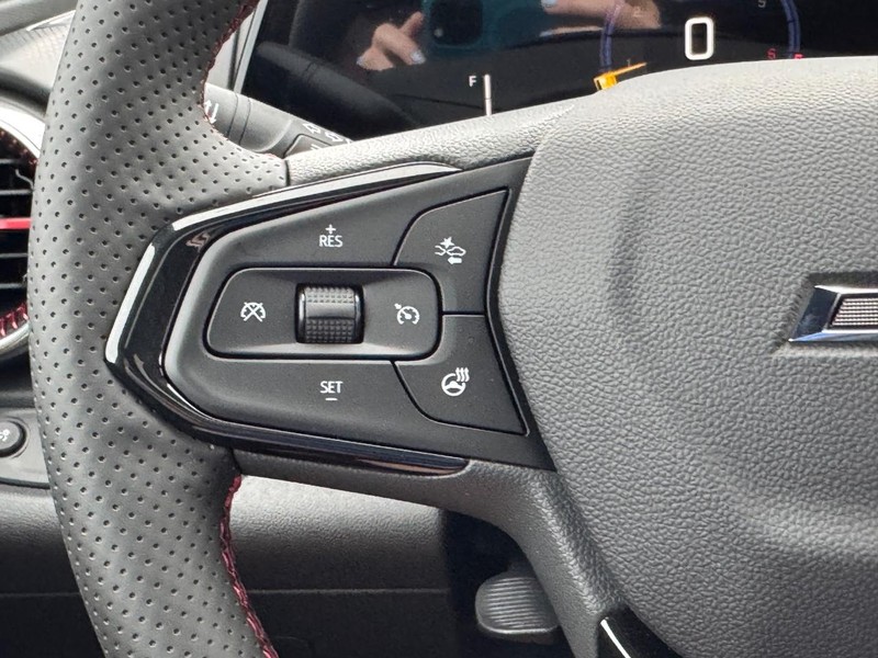 Chevrolet Trax Vehicle Full-screen Gallery Image 14