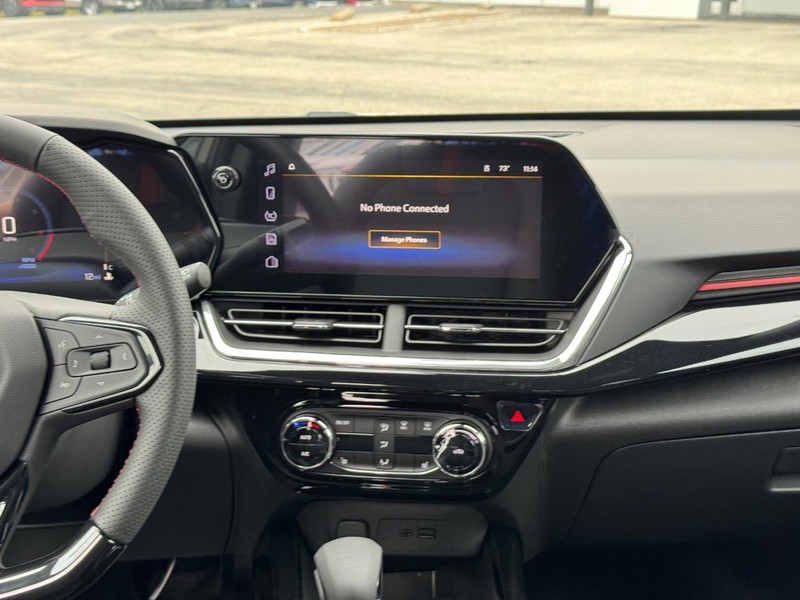 Chevrolet Trax Vehicle Full-screen Gallery Image 8