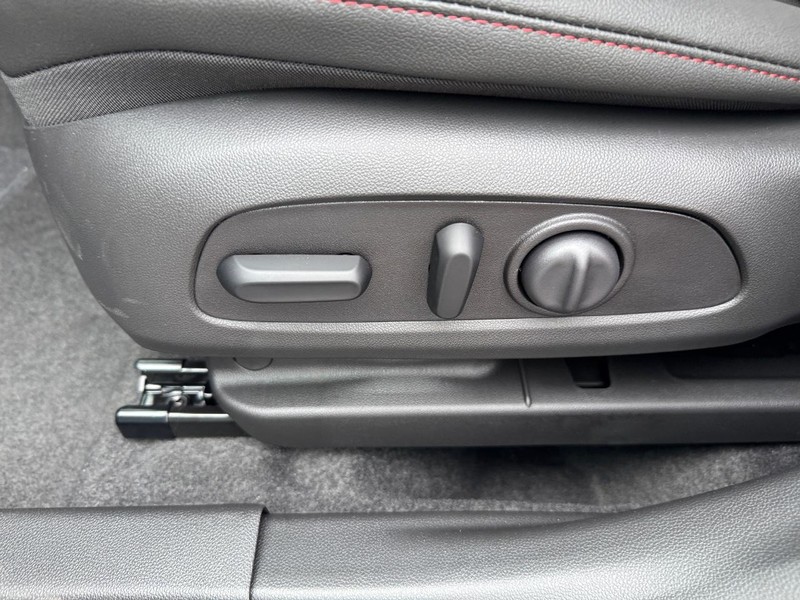 Chevrolet Trax Vehicle Full-screen Gallery Image 10