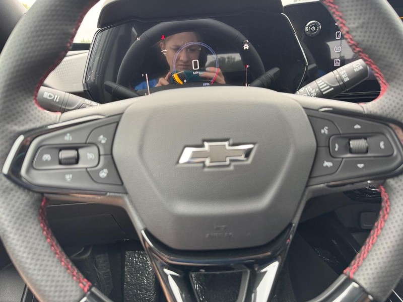 Chevrolet Trax Vehicle Full-screen Gallery Image 13