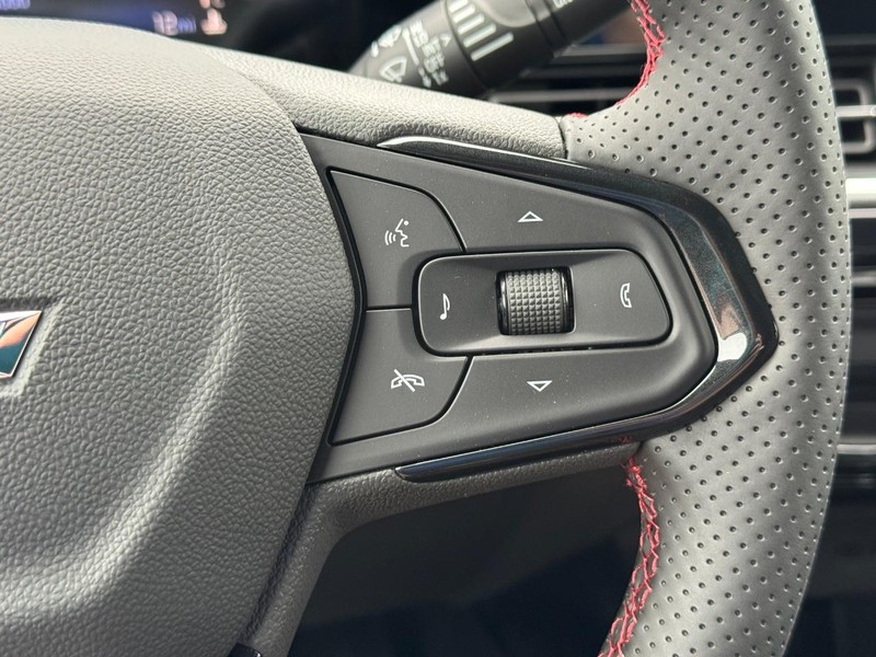 Chevrolet Trax Vehicle Full-screen Gallery Image 14