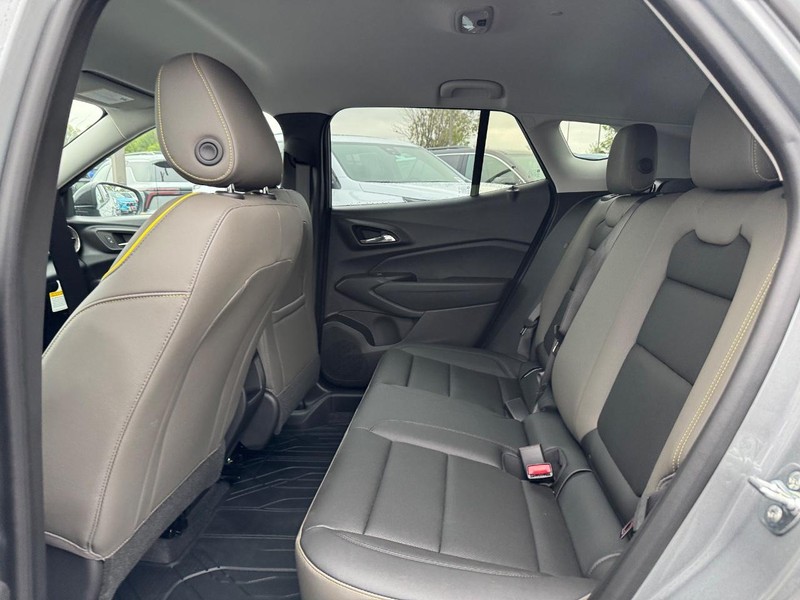 Chevrolet Trax Vehicle Full-screen Gallery Image 5