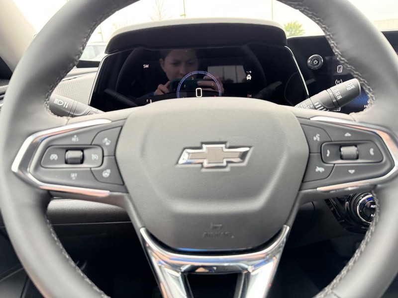 Chevrolet Trax Vehicle Full-screen Gallery Image 11