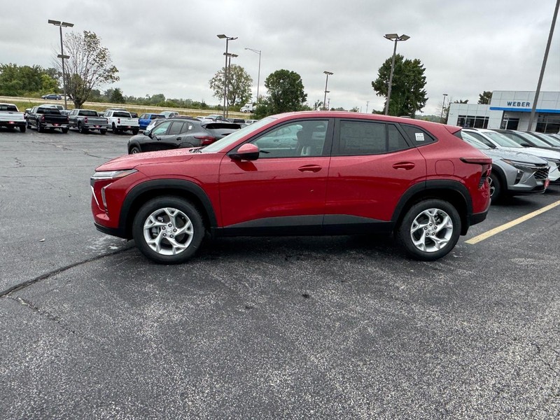 Chevrolet Trax Vehicle Full-screen Gallery Image 2