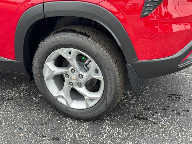 Chevrolet Trax Vehicle Full-screen Gallery Image 4