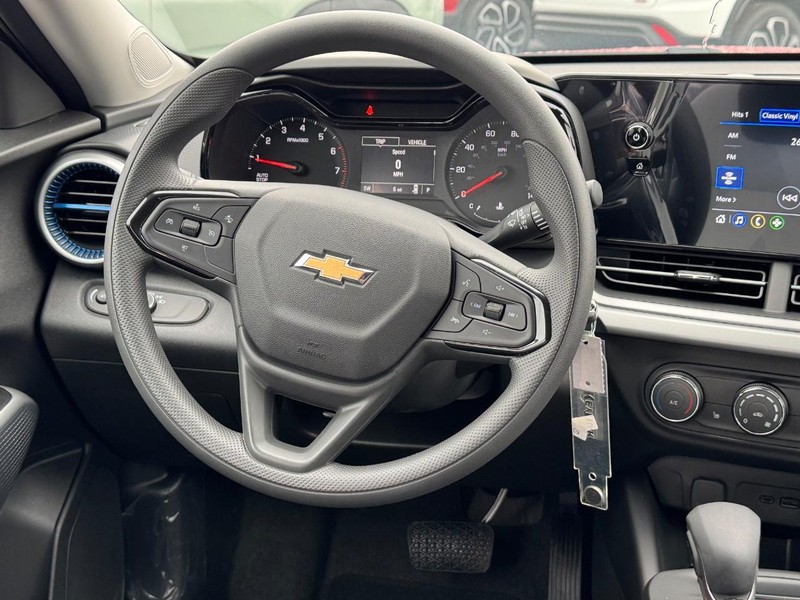 Chevrolet Trax Vehicle Full-screen Gallery Image 6
