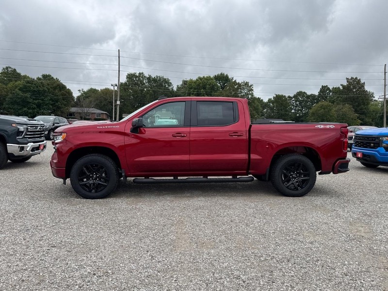 Chevrolet Silverado 1500 Vehicle Full-screen Gallery Image 2