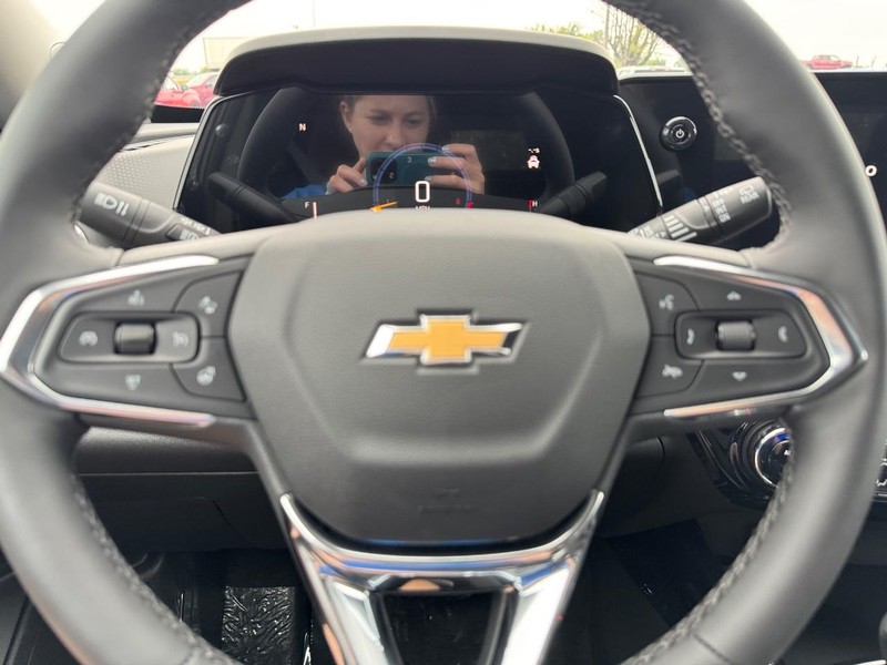 Chevrolet Trax Vehicle Full-screen Gallery Image 12