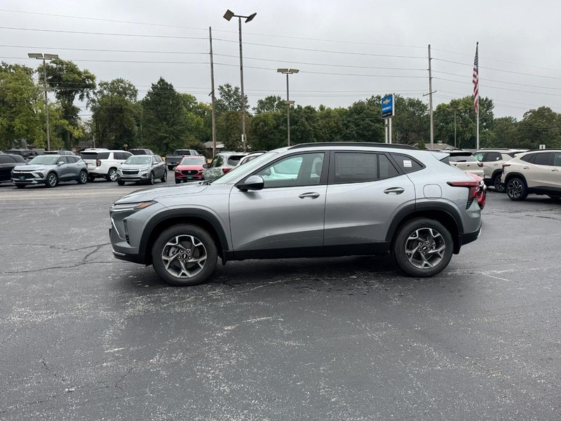 Chevrolet Trax Vehicle Full-screen Gallery Image 2