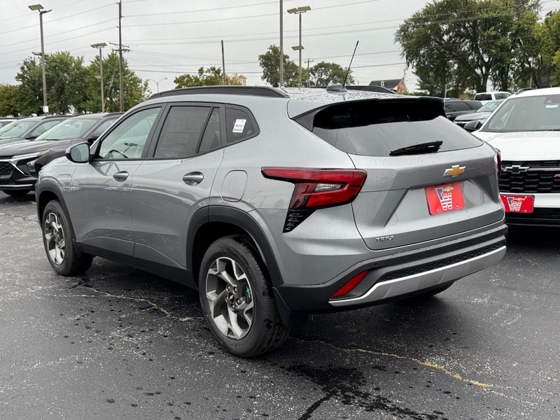 Chevrolet Trax Vehicle Full-screen Gallery Image 3