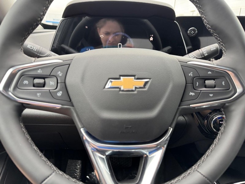 Chevrolet Trax Vehicle Full-screen Gallery Image 12