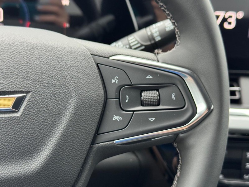 Chevrolet Trax Vehicle Full-screen Gallery Image 14