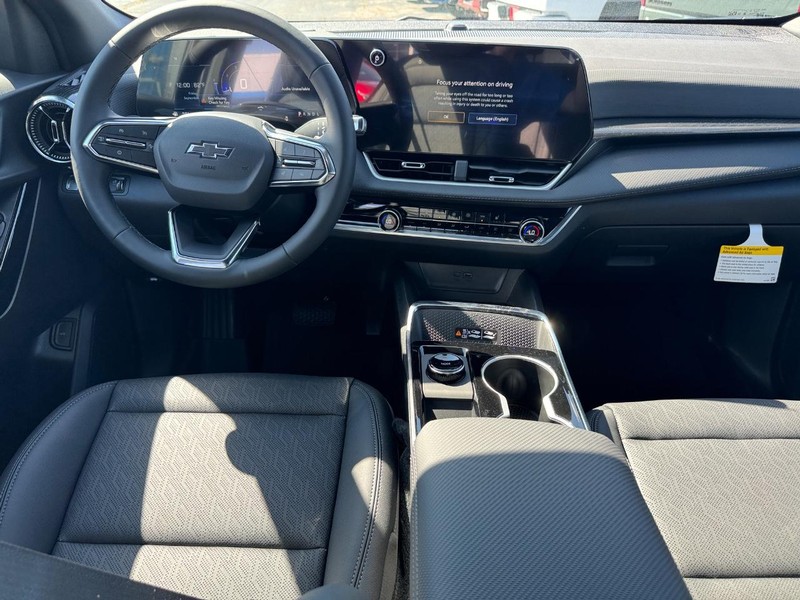 Chevrolet Equinox Vehicle Full-screen Gallery Image 6