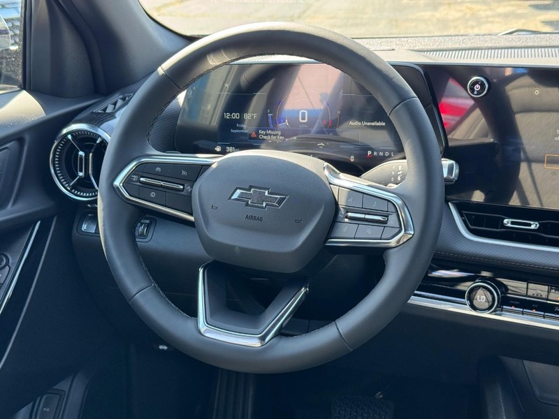 Chevrolet Equinox Vehicle Full-screen Gallery Image 7