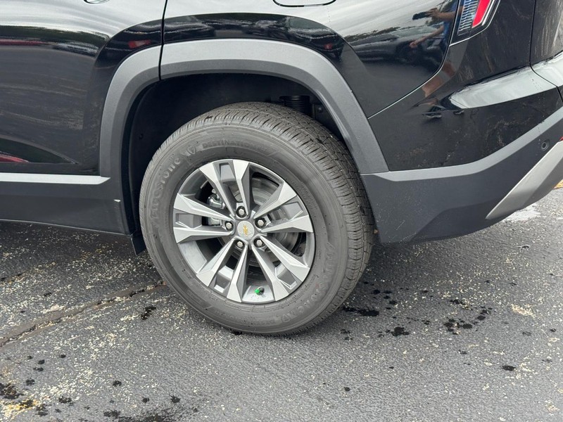 Chevrolet Equinox Vehicle Full-screen Gallery Image 4