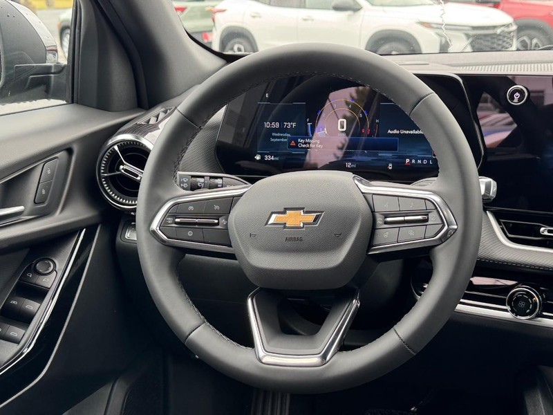 Chevrolet Equinox Vehicle Full-screen Gallery Image 7