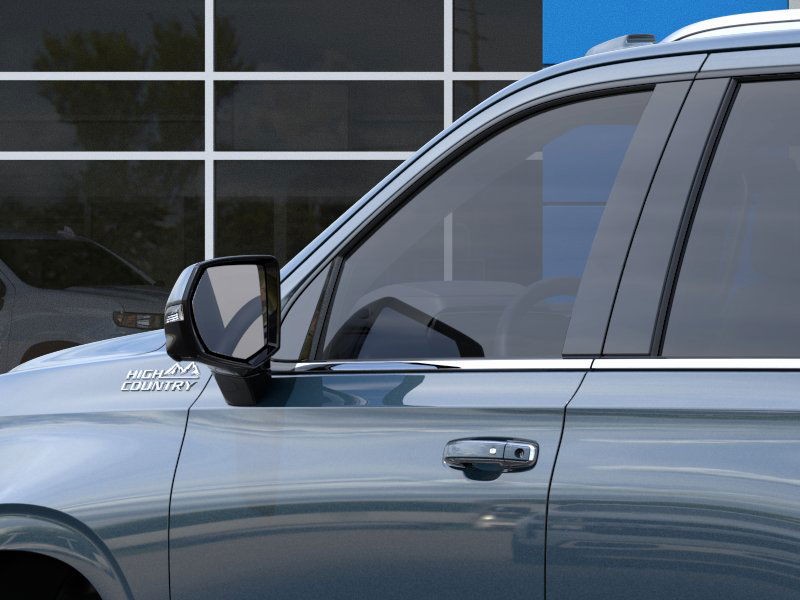 Chevrolet Tahoe Vehicle Full-screen Gallery Image 12