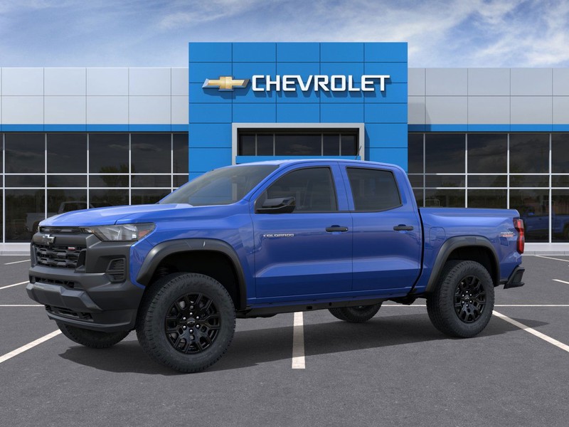Chevrolet Colorado Vehicle Full-screen Gallery Image 2