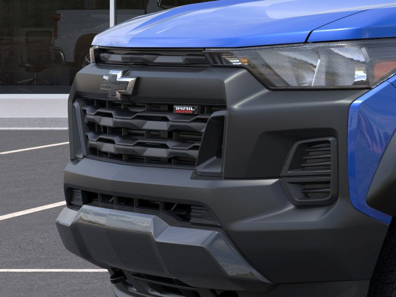 Chevrolet Colorado Vehicle Full-screen Gallery Image 13