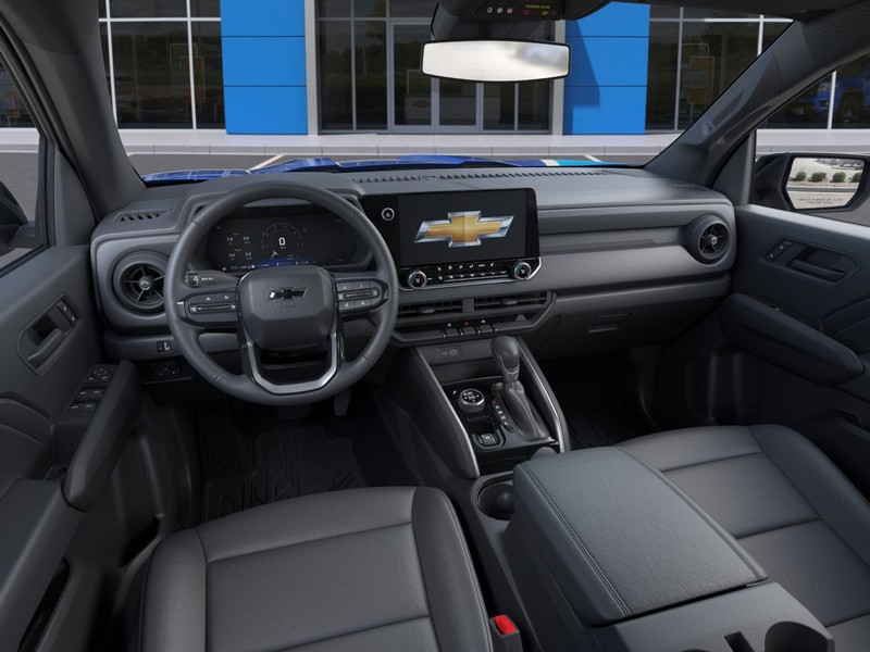 Chevrolet Colorado Vehicle Full-screen Gallery Image 15