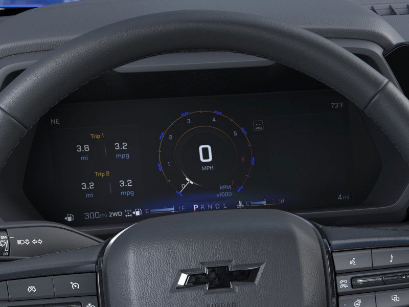 Chevrolet Colorado Vehicle Full-screen Gallery Image 18