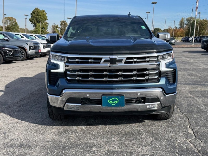 Chevrolet Silverado 1500 Vehicle Full-screen Gallery Image 8