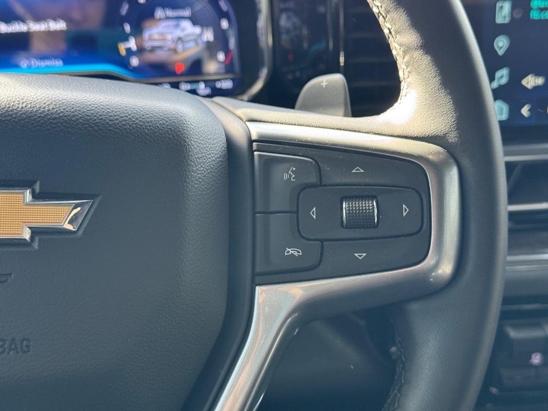 Chevrolet Silverado 1500 Vehicle Full-screen Gallery Image 20