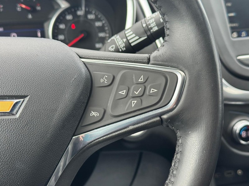 Chevrolet Equinox Vehicle Full-screen Gallery Image 20