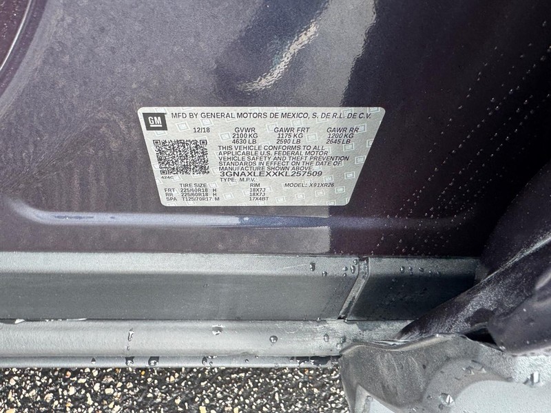 Chevrolet Equinox Vehicle Full-screen Gallery Image 24