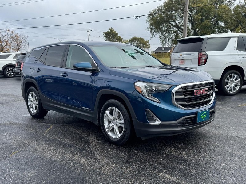 GMC Terrain Vehicle Full-screen Gallery Image 7